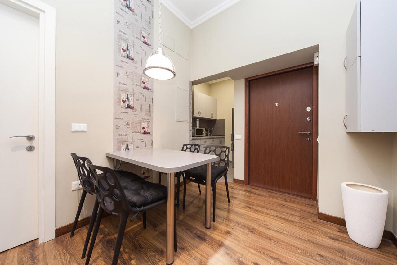 Goodrest On Deribasovskaya Apartment Odesa Exterior photo