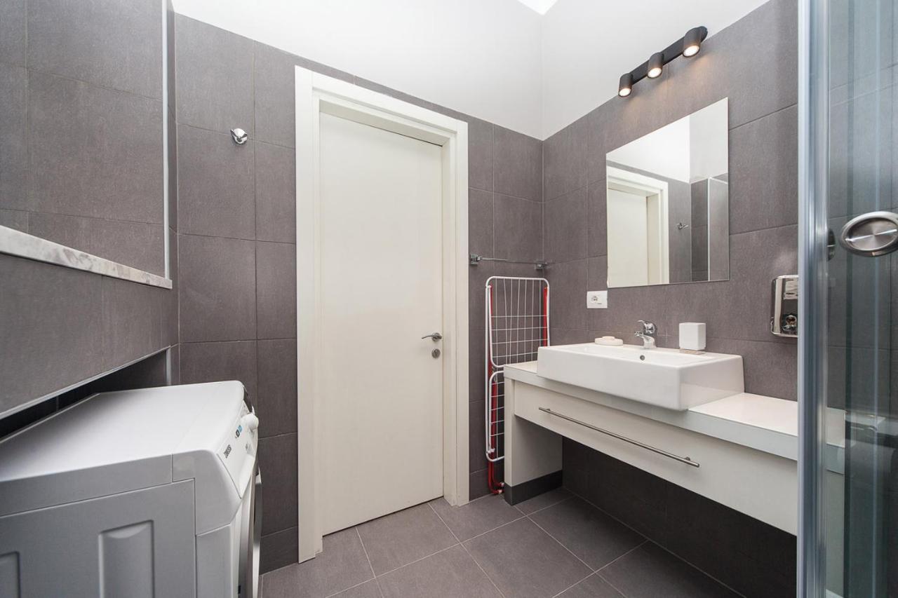 Goodrest On Deribasovskaya Apartment Odesa Exterior photo